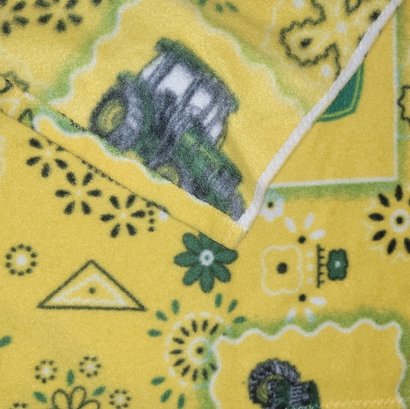 5/25❤ John Deere fleece baby blanket - Picture 4 of 4